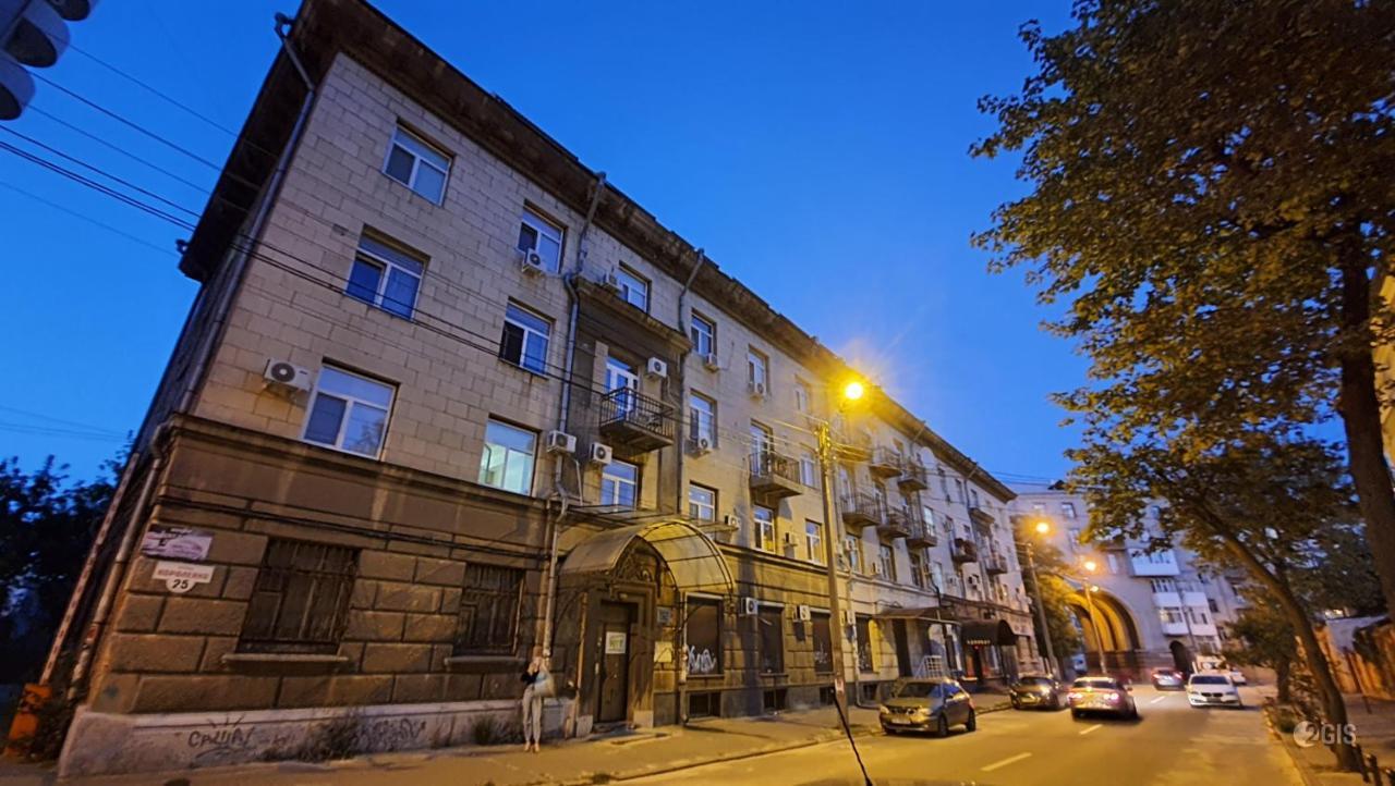 New Studio In The Center - Korolenka Str. 25/62 Apartamento Carcóvia Exterior foto